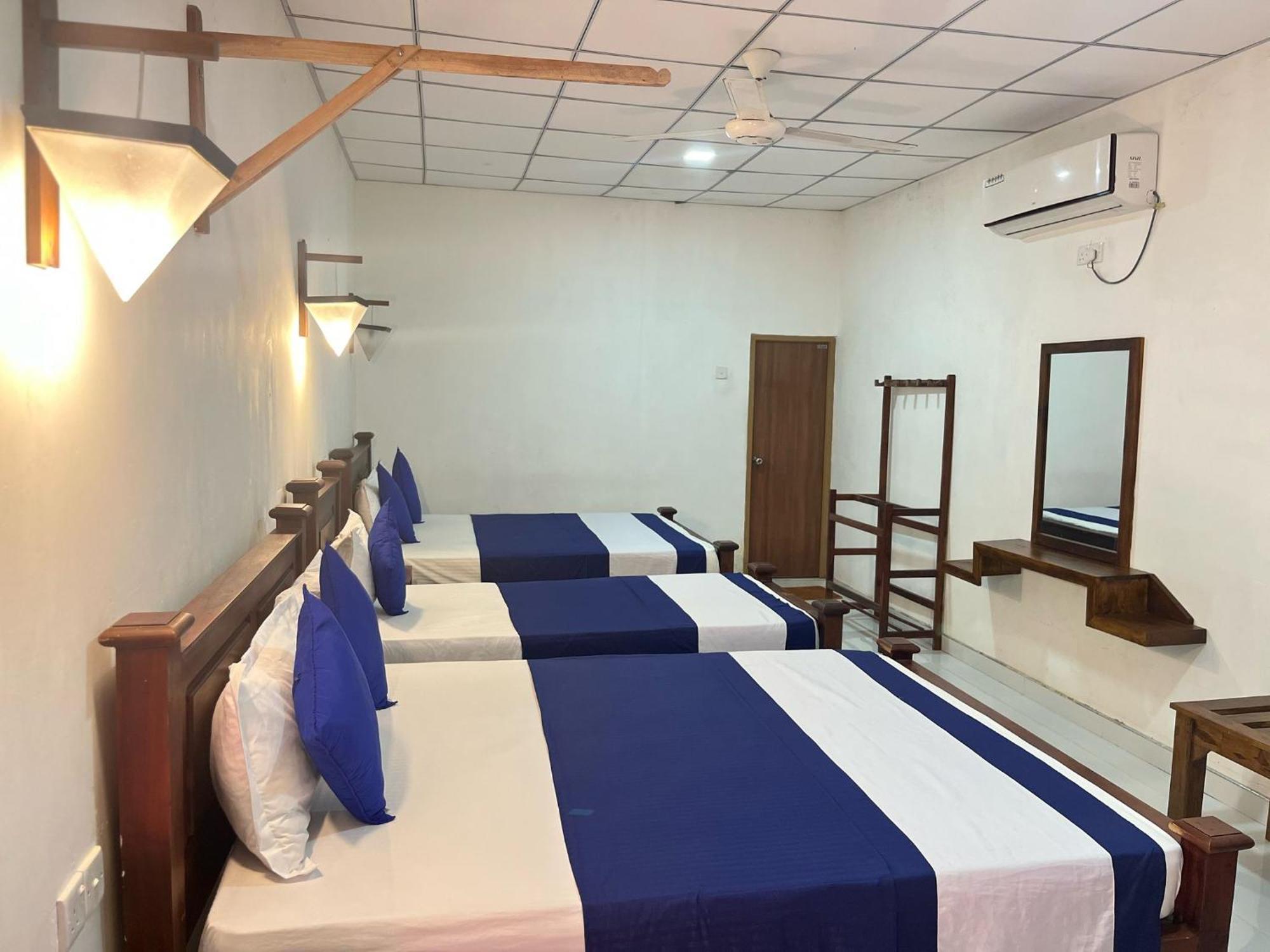Habarana Dulwan Guest House Номер фото